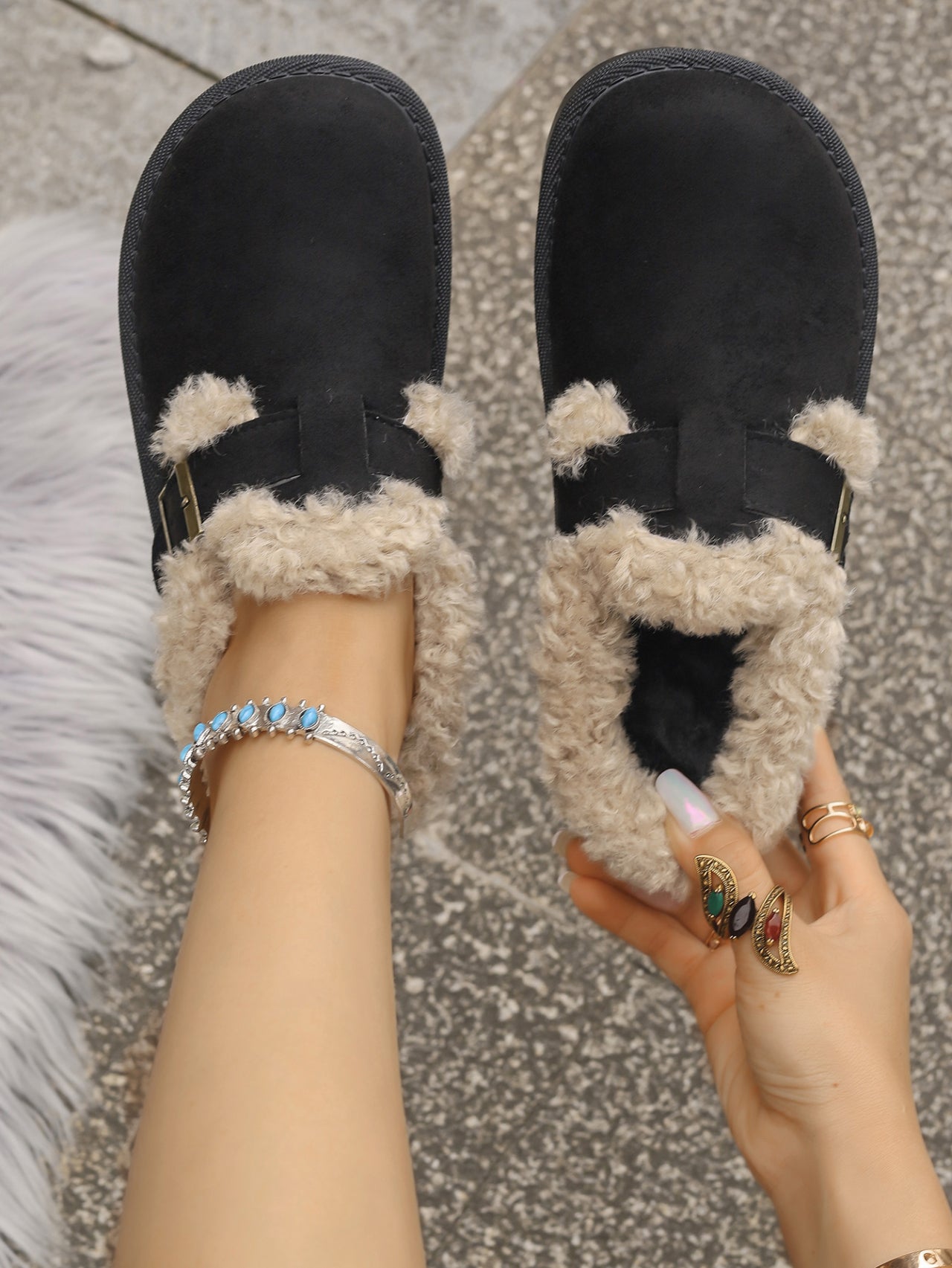 Women’s Fleece Lined Slip-On Clogs – Warm Winter Mule with Buckle & Anti-Slip Sole