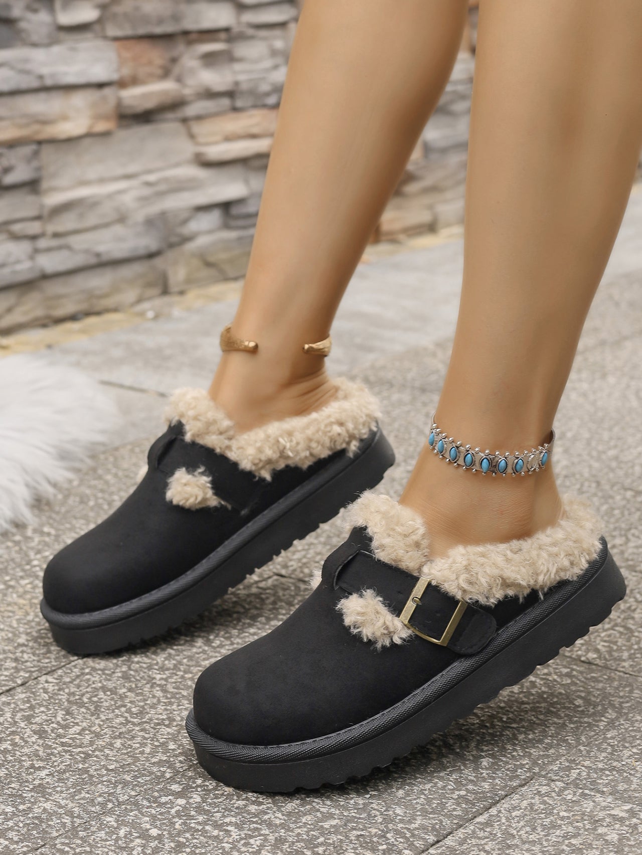 Women’s Fleece Lined Slip-On Clogs – Warm Winter Mule with Buckle & Anti-Slip Sole